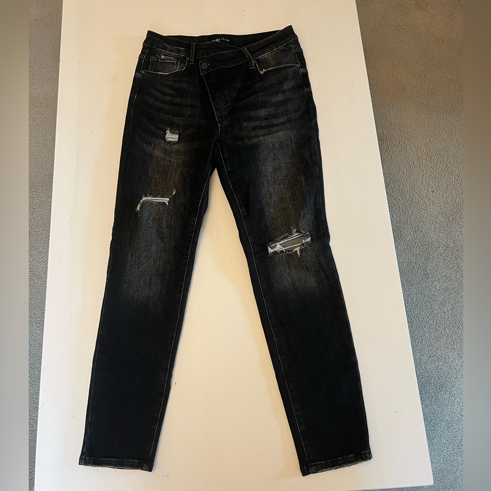 Risen cross over Jean